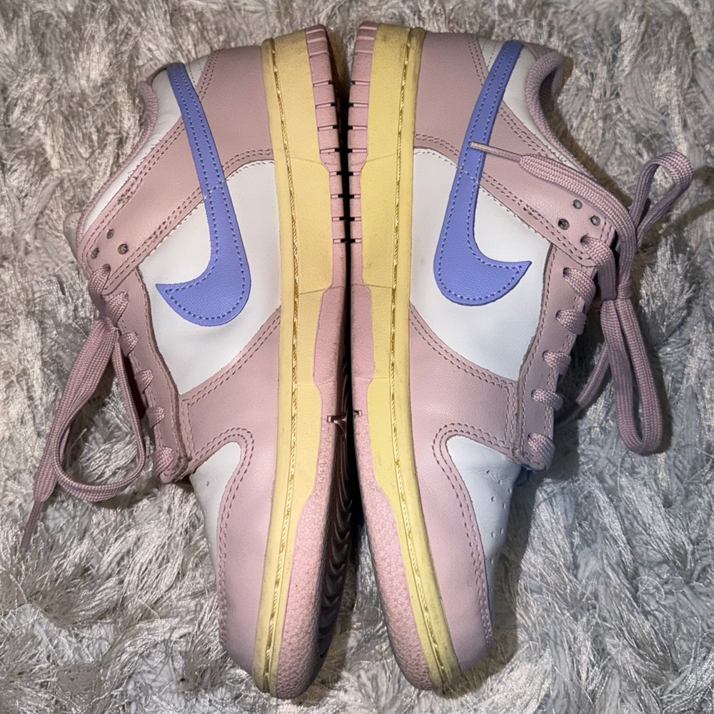 Nike Dunk Low Pink Oxford - Picture 2 of 8